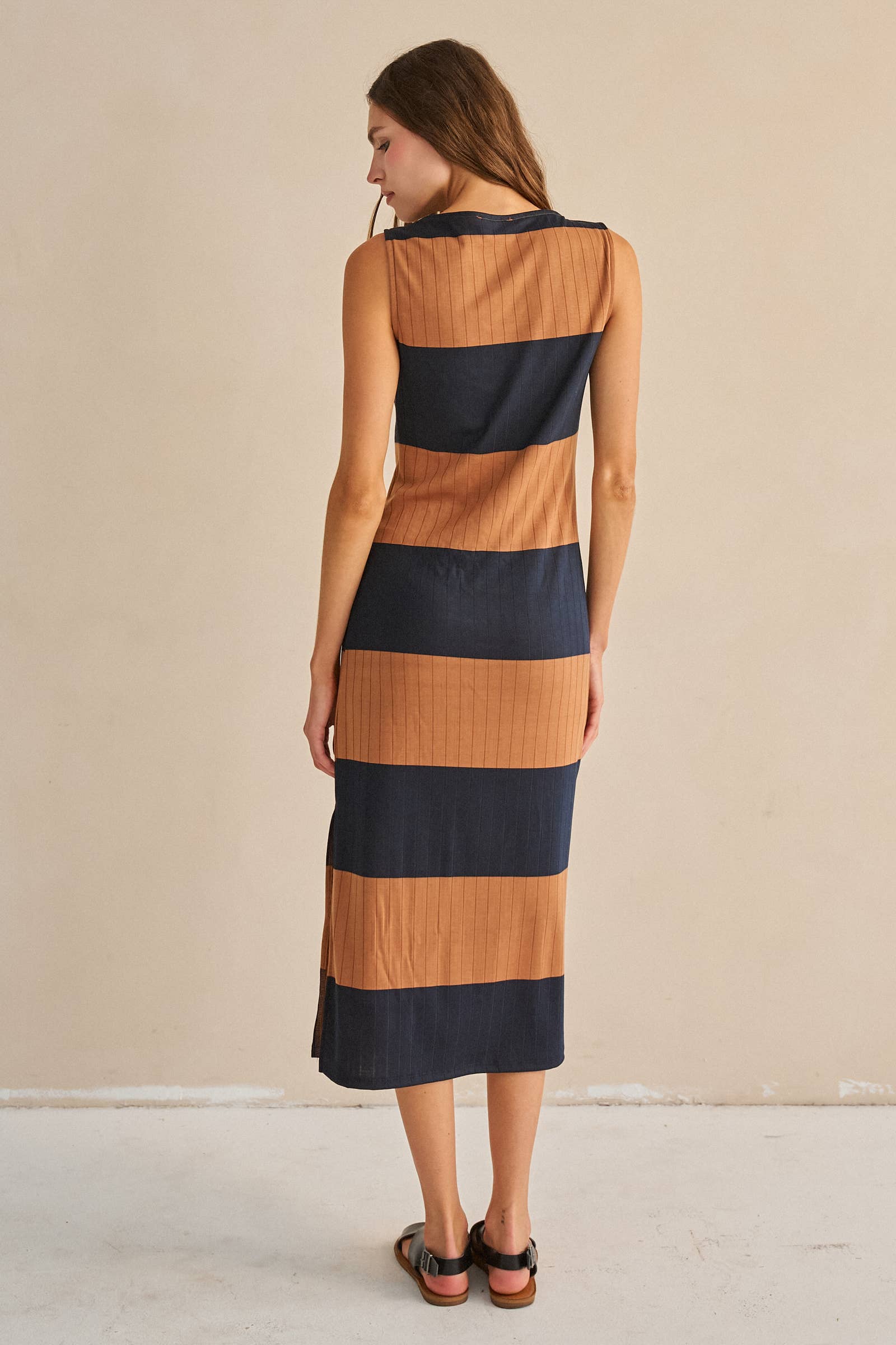 Ribbed Boat Neck Midi Dress